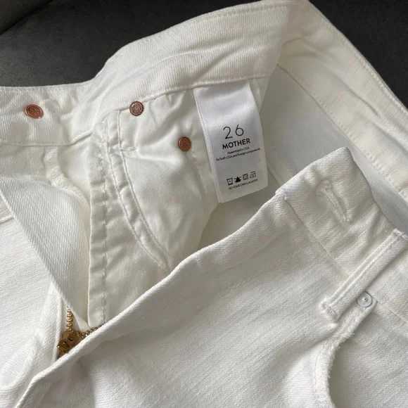 MOTHER High Waisted Looker Ankle White Denim Jeans (26)
